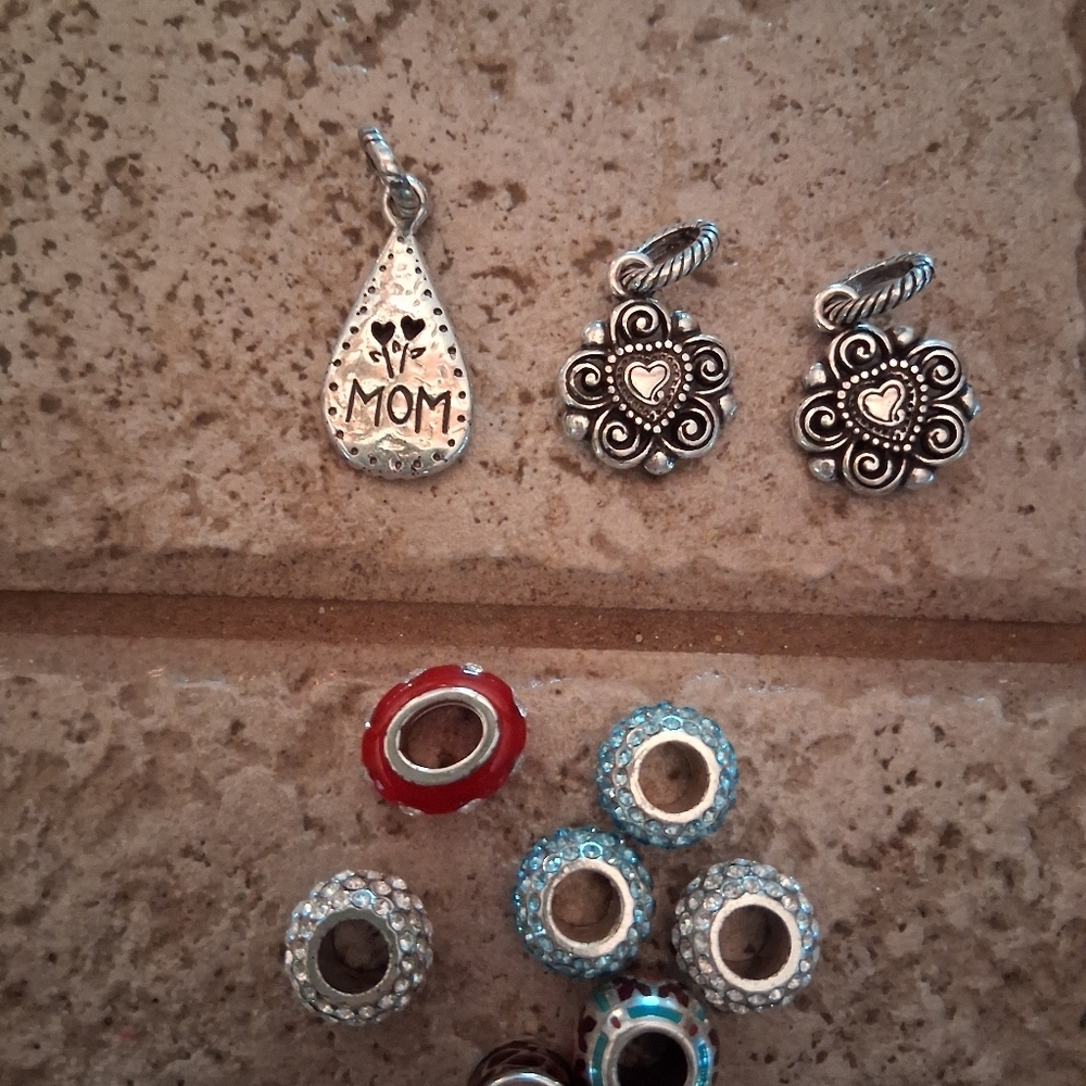 Elegant Brighton Charms - Picture 3 of 3